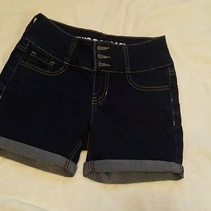 Hydraulic shorts